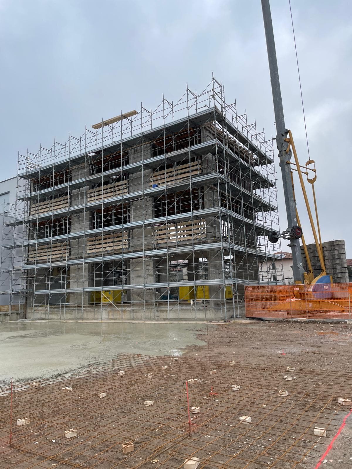 Vista generale del cantiere del nuovo Polo Scolastico di Costigliole Saluzzo